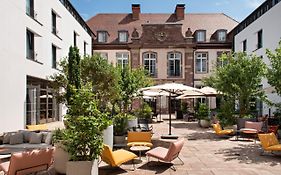 Hotel Leonor The Place To Live